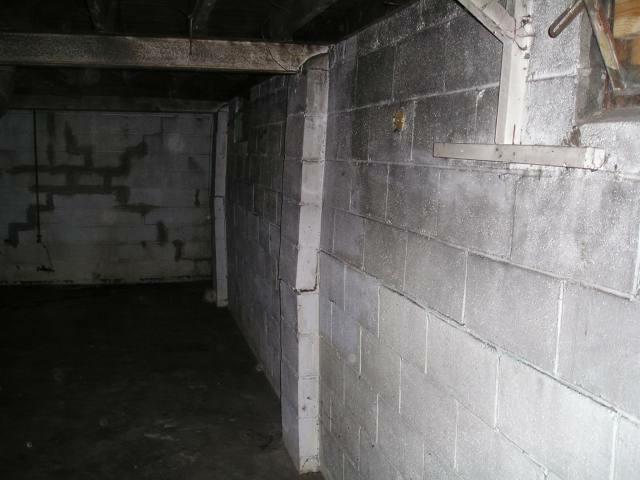 Cracked wall basement repair